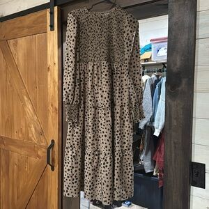 Black dots midi dress